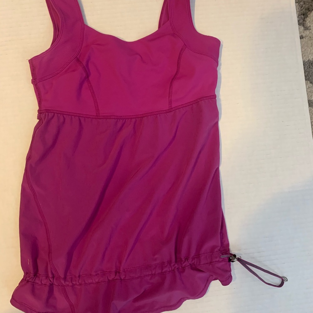 Lululemon women tank top fuchsia size4